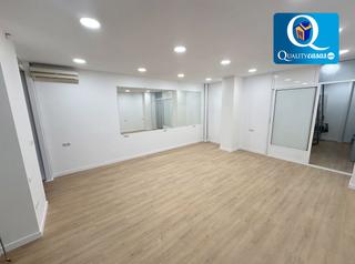 Lloguer Local Comercial a Florida Baja. Local en alquiler en florida babel, 1 dormitorio.