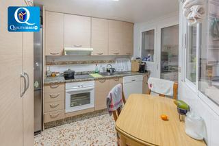 Appartement à Carolinas Bajas. Apartamento en venta en carolinas bajas, 3 dormitorios.