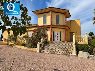 Chalet à Villamontes-Boqueres. Villa en venta en partida boqueres, 4 dormitorios.
