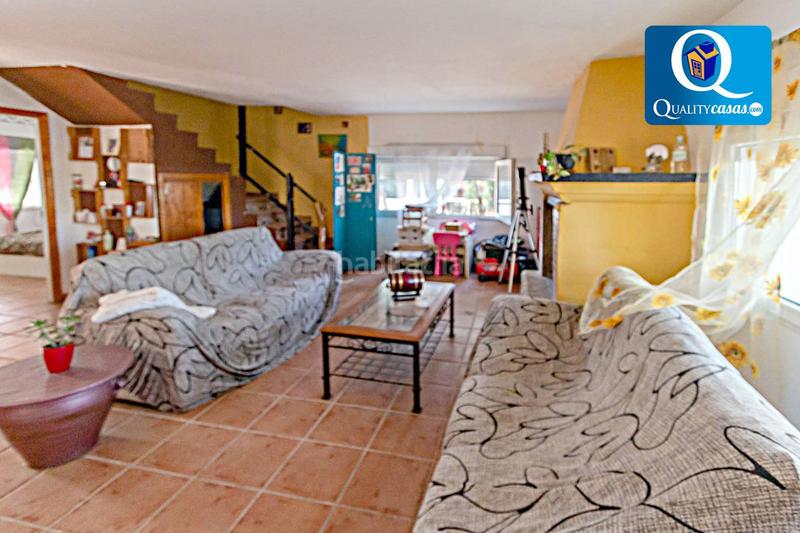 Foto 7692681b-b8a7-46a9-82cb-6ddf84a9120c. Xalet amb aparcament a Tibi