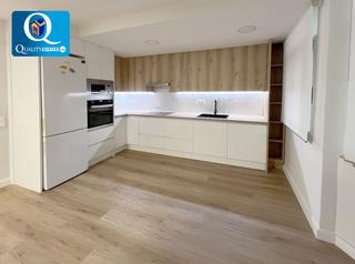 Lloguer Apartament a Ensanche-Diputación. Apartamento en alquiler en centro  el corte inglés, 3 dormitorio