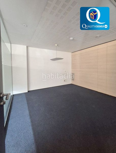 Foto c6034925-7666-4c36-b3b2-37083f536f45. Local comercial a Campello Pueblo Campello (el)