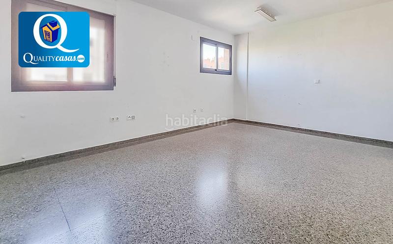 Foto 17a03921-168b-4d81-9d37-9f25a81ade31. Zweistöckige wohnung mit heizung parking pool in Babel Alicante