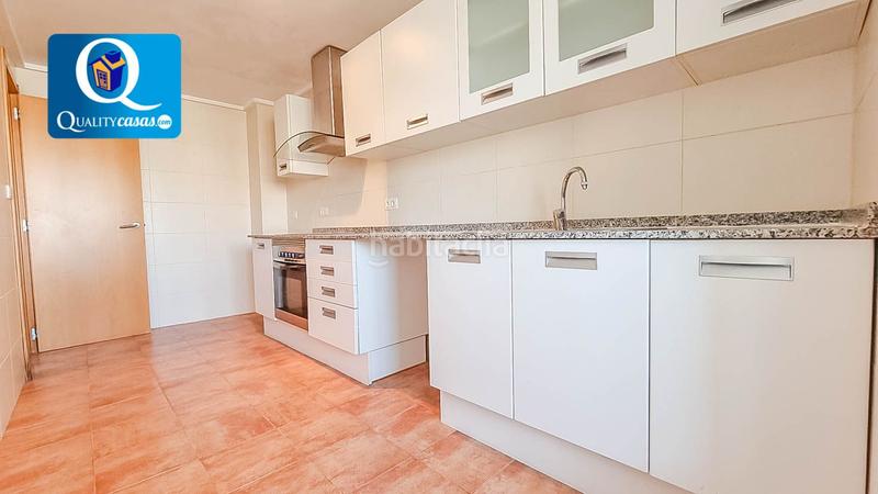 Foto d953cbd7-359f-45e0-8d70-5a1fbdfb01af. Zweistöckige wohnung mit heizung parking pool in Babel Alicante