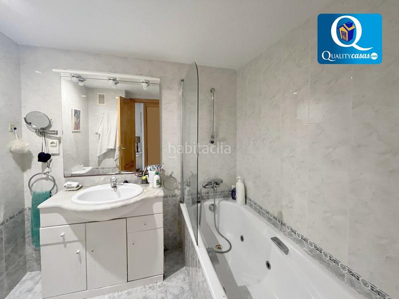 Foto 0d7c294d-ffa2-4f3e-ba35-0d683f24ec62. Etagenwohnung mit parking in Playa Muchavista Campello (el)