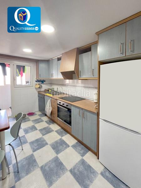 Foto b098e6bb-bf13-46a3-956a-4b02d872a7fc. Etagenwohnung mit parking in Playa Muchavista Campello (el)