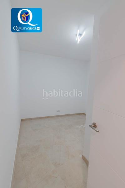 Foto 447b3cfc-dc57-4388-9b15-8df192666968. Local comercial a Carolinas Bajas Alicante