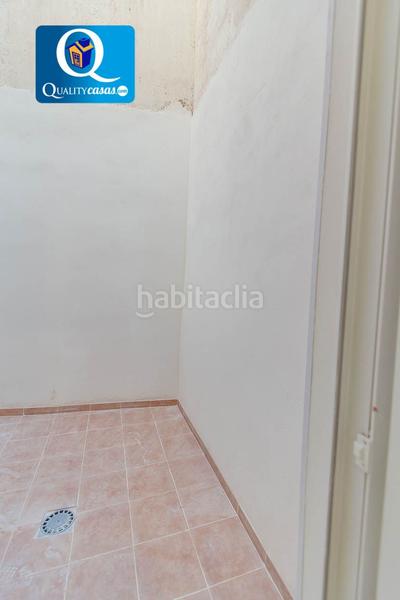 Foto 7da64e4f-1f70-4881-99b2-a3d7ac9e95c8. Local comercial a Carolinas Bajas Alicante