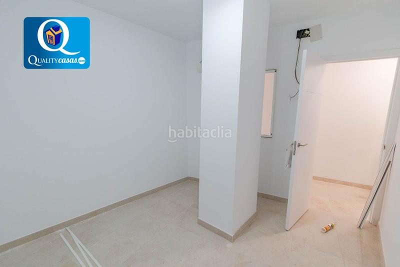 Foto 92ef3ac8-3529-44b9-b9dd-2a731d27144c. Local comercial a Carolinas Bajas Alicante