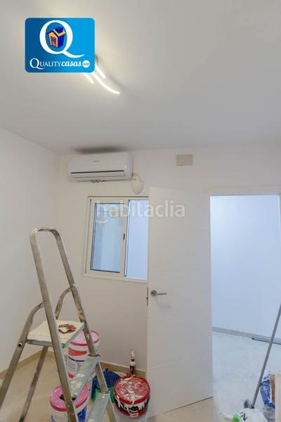 Foto b392a8ec-6a88-45cc-a59e-4d3b594f86c7. Local comercial a Carolinas Bajas Alicante