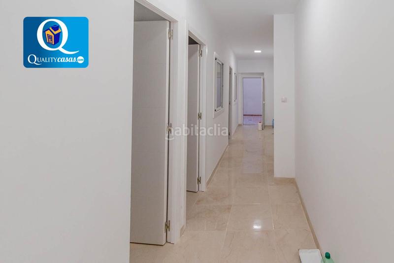 Foto e3a064a7-8991-4576-ba27-099b71242d4a. Local comercial a Carolinas Bajas Alicante