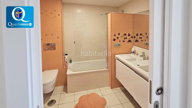 Foto 186506b9-31a5-4b73-91c0-83d2f7050b69. Apartament amb calefacció aparcament piscina a Playa Levante Benidorm
