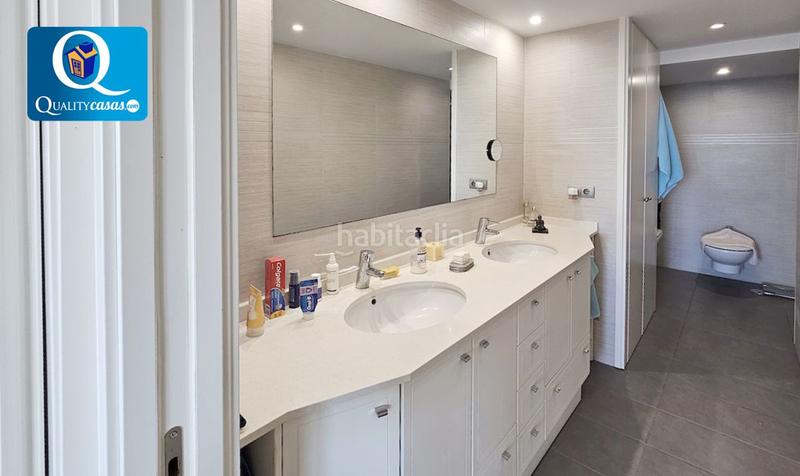 Foto e1b423ed-73df-4de5-9c08-d75bc424c3a7. Apartament amb calefacció aparcament piscina a Playa Levante Benidorm