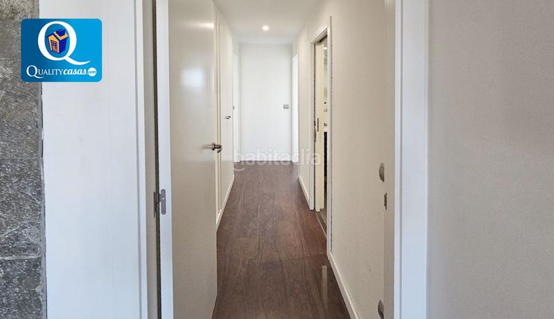 Foto f9f56f06-fecd-44cd-84d6-3bae4f50c033. Apartament amb calefacció aparcament piscina a Playa Levante Benidorm