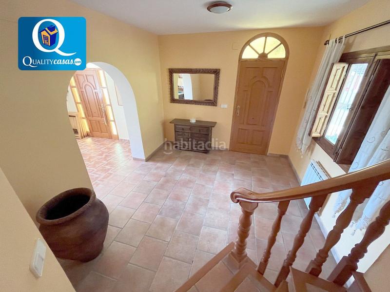 Foto d131bd62-1de7-48b4-9795-7dd85878d330. Xalet amb calefacció aparcament a Tibi