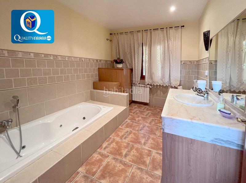 Foto df98bc10-aa8d-4d97-ad68-560568cb9484. Xalet amb calefacció aparcament a Tibi