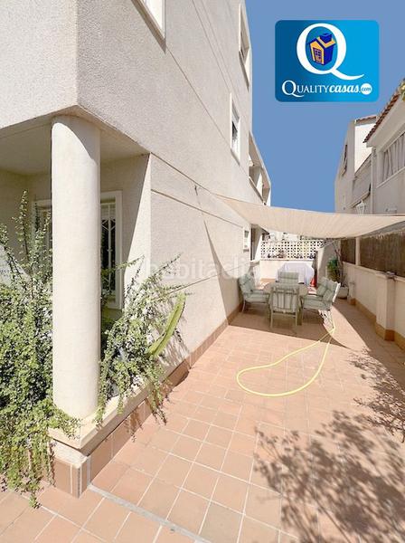 Foto eb8f76d2-d045-45f8-9543-6162385a01c9. House with heating parking pool in Albufereta Alicante