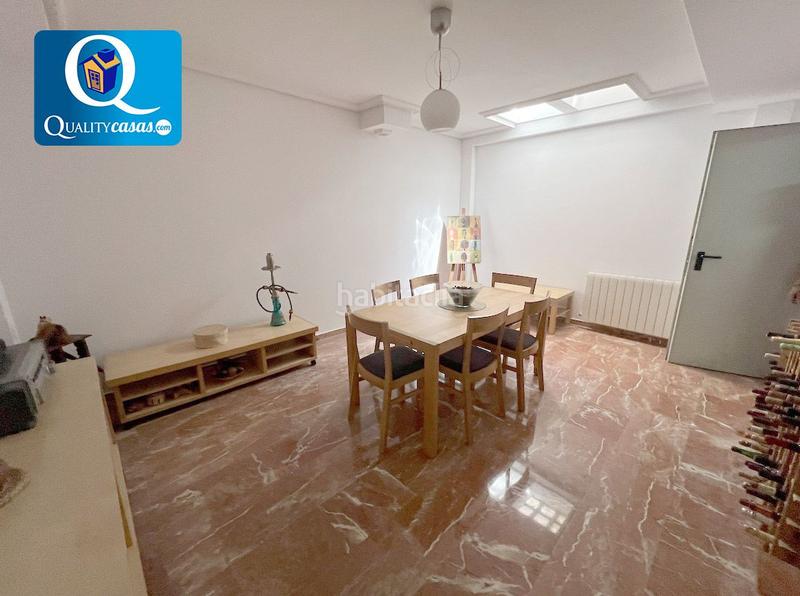 Foto fdb561ed-93bd-49ad-8aba-99032c3f02b3. House with heating parking pool in Albufereta Alicante