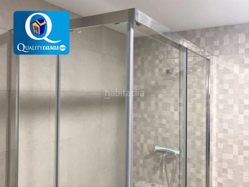Foto a1ea57c0-3833-49d2-a2fe-0f84b4c8999f. Alquiler piso  en alquiler en playa, 3 dormitorios. en Alicante