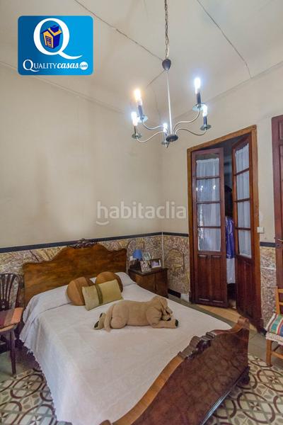 Foto d893f9b2-d7a3-4fde-95cc-2793a4ca954f. Édifice dans Mercado Alicante