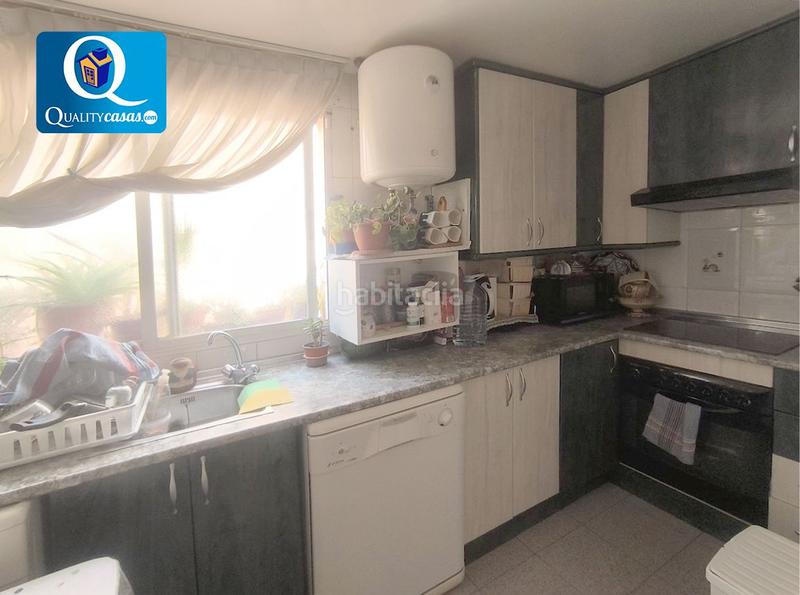 Foto f97c2252-6c4c-4e12-860d-5aea78a23d29. Flat with parking in Centro Elda