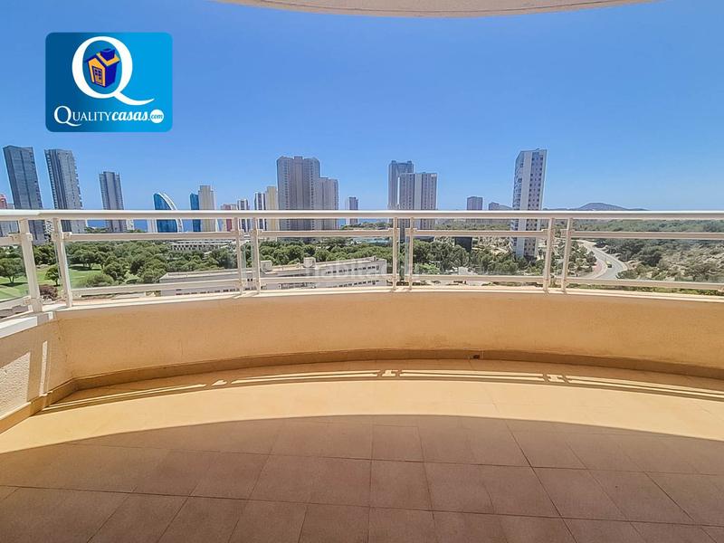 Foto 61c69e63-6484-445d-962a-60eff7e4b5a1. Location appartement avec parking piscine dans Via Parque Benidorm