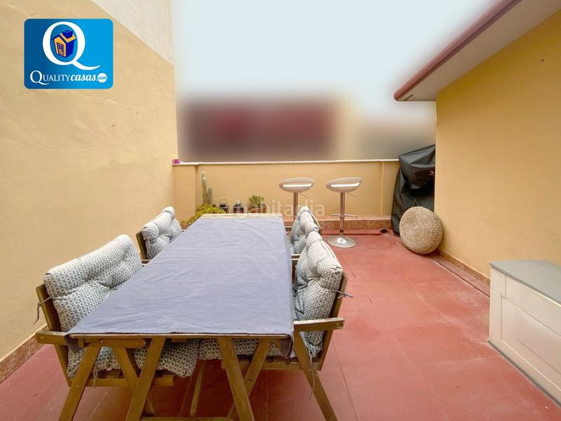 Foto d4bb3565-cdfd-4af1-9e5e-5c6e57a558ce. Gebäude in Barrio del Centro Alicante