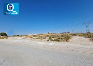 Terreno residenziale in Los Girasoles. Parcela en venta en partidas.