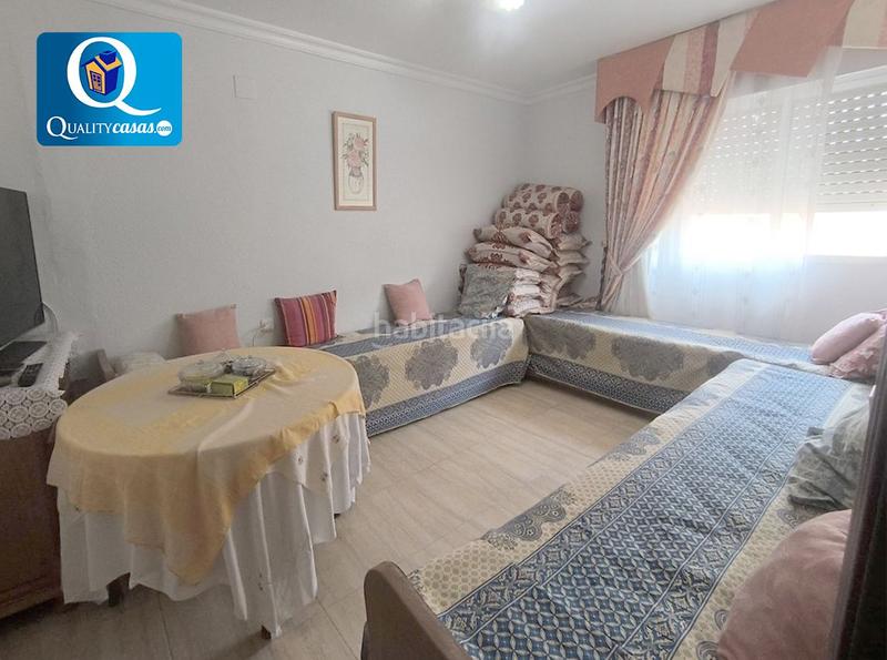 Foto 7ead3ff0-c2e8-40a3-9aba-2a49570ca9f3. Apartamento  en venta en Centro, 4 dormitorios. en Elda