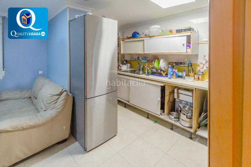 Foto 7367a3ec-6adc-470e-877f-6f58e3a3748a. Flat in Carolinas Altas Alicante