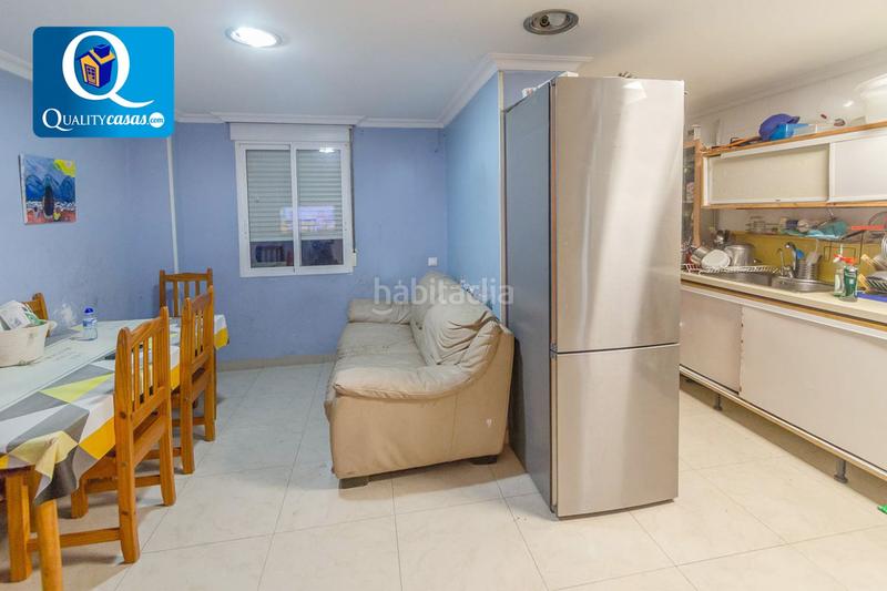 Foto d3efe279-df24-4024-ad5e-43593c43c5a4. Flat in Carolinas Altas Alicante