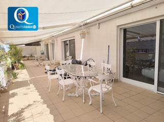 Appartement à Plaza Castelar - Mercado Central. Piso en venta en centro, 6 dormitorios.