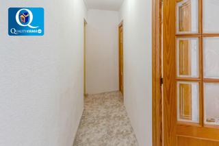 Piccolo appartamento in Juan XXIII. Apartamento en venta en juan xxiii, 5 dormitorios.