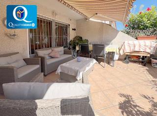 Reihenhaus in Divina Pastora. Adosado en venta en rabasa, 4 dormitorios.