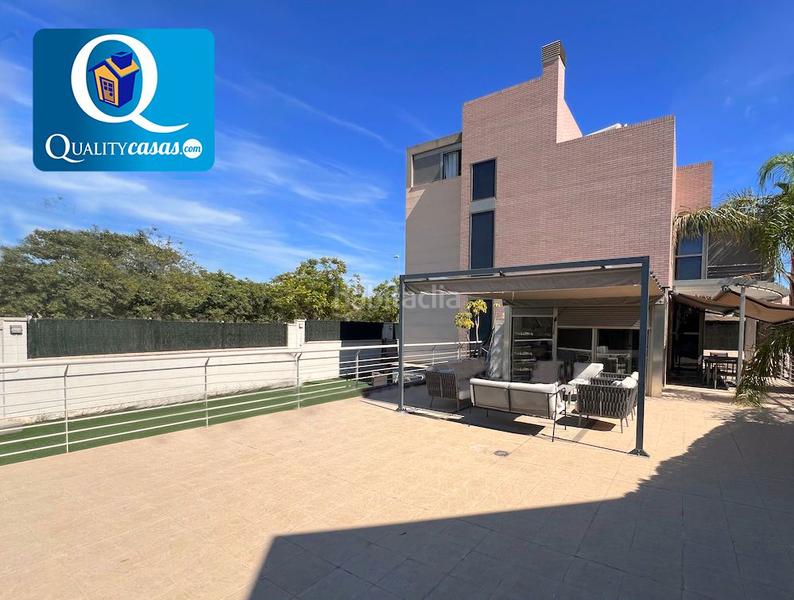 Foto 2029b02f-6120-4730-8235-4361d474aee2. Chalet avec chauffage parking piscine dans Almajada-Ravel Mutxamel