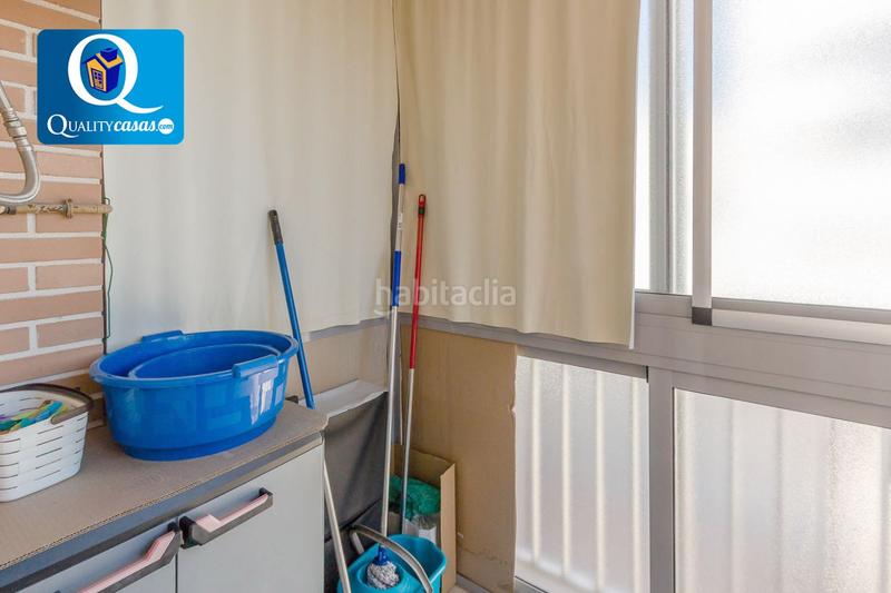 Foto afcbfc4f-701e-43ee-9459-00e16ab45608. Appartamento con parcheggio in Campello Playa Campello (el)