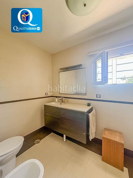 Foto c63befcf-fe3b-4b4d-9f00-90ad6c91198f. Xalet amb aparcament a La Font-Mezquitas San Juan de Alicante