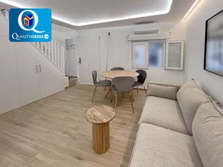 Casa en San Antón. Casa en venta en centro  alfonso el sabio, 2 dormitorios.