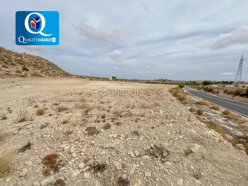 Foto a01e6f40-3623-49a5-8b11-dc50ea598404. Terrain résidentiel dans Montnegre Alicante