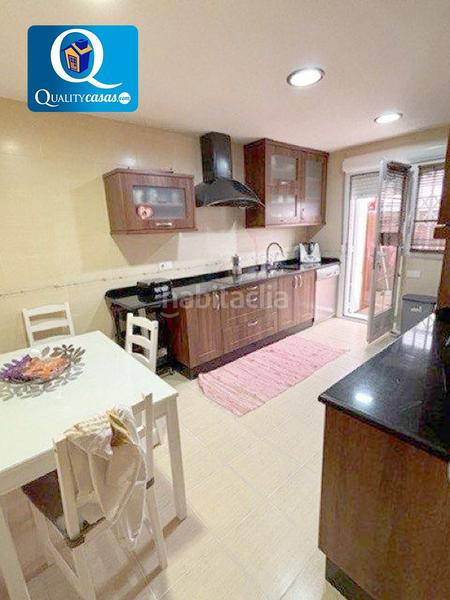 Foto 400f99ce-1d5a-49b8-90f8-5dffb9d991d5. Haus mit parking pool in Monforte del Cid