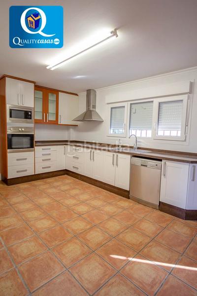 Foto 25afbaa8-4a8d-4a5a-8f6f-27f681f3aa4a. Chalet mit heizung parking in La Font-Mezquitas San Juan de Alicante