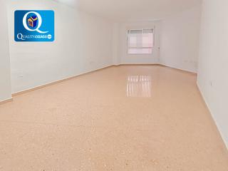 Appartamento in Ciudad de Asís. Piso en venta en la florida, 3 dormitorios.
