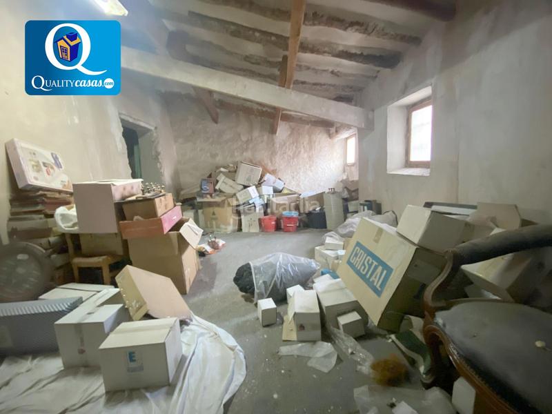 Foto bb8cad31-0019-4691-a537-794a34bbba62. Gebäude in Monòver