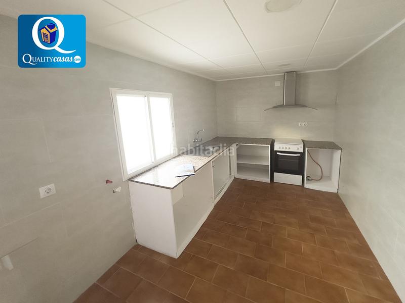 Foto d6cbb07b-4abe-496d-ad33-f8f608ae2142. Casa  en venta en monóvar, 3 dormitorios. en Monòver