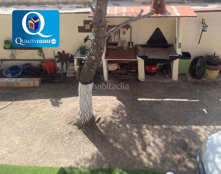 Foto c710330c-0ba3-48ba-a347-ce9a17cf12ff. Maison avec parking dans Tibi