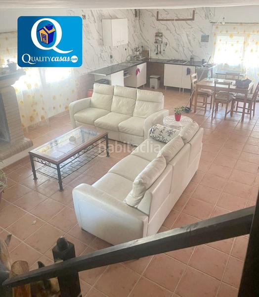 Foto d6527ca4-f00a-4bd9-b2da-42f28a492421. Maison avec parking dans Tibi