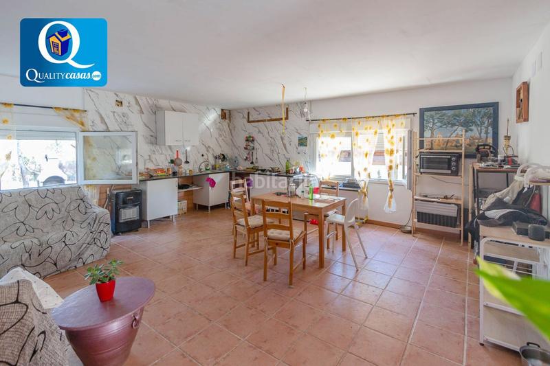 Foto e7b5887a-f205-4367-a659-76e1b98c46aa. Maison avec parking dans Tibi