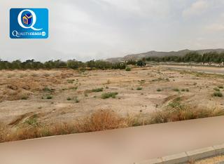 Terreno residencial en Pueblo Español-Coveta Fumá. Parcela en venta en el amerador.