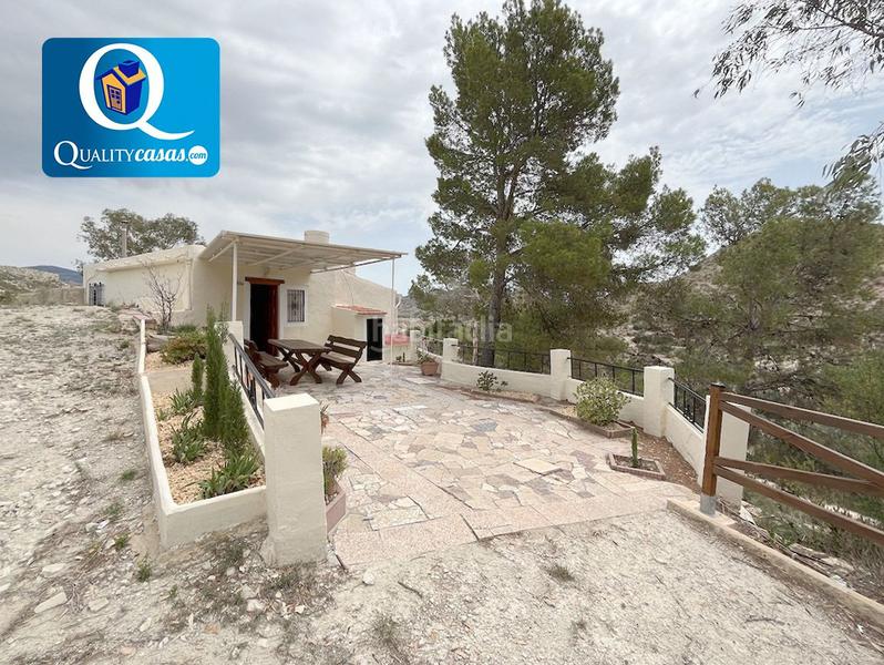 Foto 451bf53f-5d17-494c-b4f1-6787712c8509. Chalet in Xixona