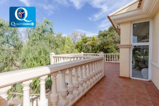 Xalet a Bonalba-Cotoveta. Villa en venta en golf bonalba, 5 dormitorios.